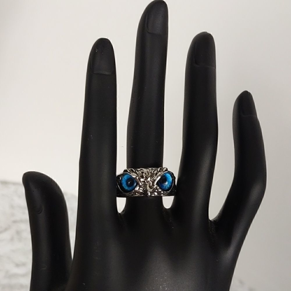 New Blue Imitation Cats Eye Owl Ring